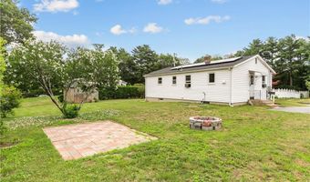 109 W Shore Dr, Coventry, RI 02816