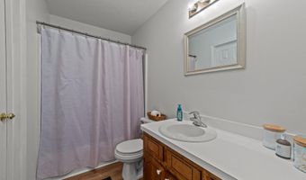 918 Circle Dr, Angier, NC 27501