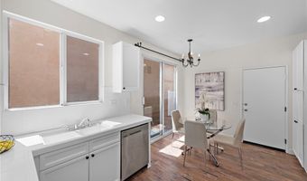 205 Woodcrest Ln, Aliso Viejo, CA 92656