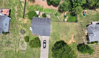 50 Hopkins Farm Dr, Adairsville, GA 30103