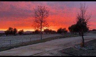 9259 Sierra Hwy, Agua Dulce, CA 91390