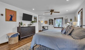 854 Main St, Belford, NJ 07718
