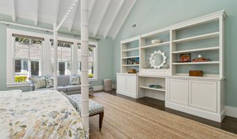 357 12TH St, Atlantic Beach, FL 32233