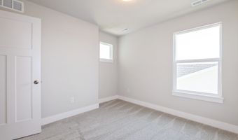 2304 Chan Dr, Adel, IA 50003