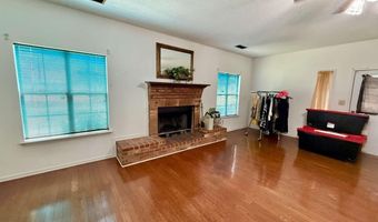 916 Randall Whiddon Dr, Ashburn, GA 31714