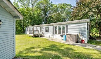 37 Wheeler Dr, Alburgh, VT 05440