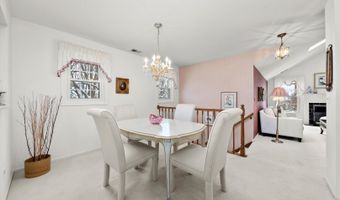 1943 N Charter Point Dr D, Arlington Heights, IL 60004