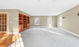 44 Azalea Ave, Exeter, RI 02822