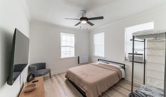 616 LEBEAU St, Arabi, LA 70032