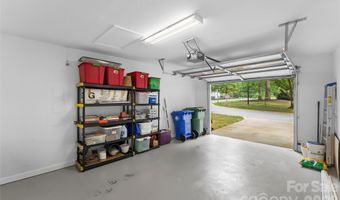 19 Willowick Dr, Asheville, NC 28803