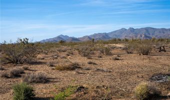 7190 E Red Barrel Rd, Yucca, AZ 86438