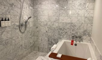 223 Saratoga Rd 2316, Honolulu, HI 96815