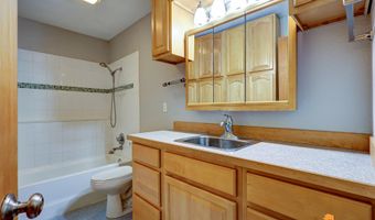 3211 Shamrock St, Anchorage, AK 99504