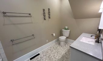 144 W. 6th St, Ainsworth, NE 69210