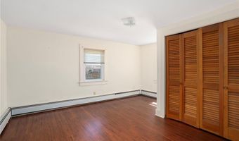 292 Boulevard, Middletown, RI 02842
