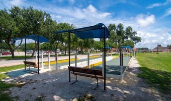 900 Laurel Cir, Barefoot Bay, FL 32976