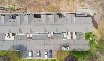 68 Stetson Pl 68, Danbury, CT 06811