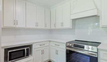 813 Gordon Ave, Adel, GA 31620