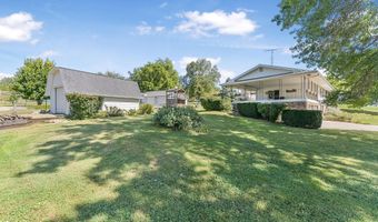 802 N Railroad St, Ainsworth, IA 52201