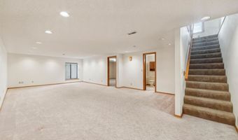 640 S Daisy Ln, Andover, KS 67002
