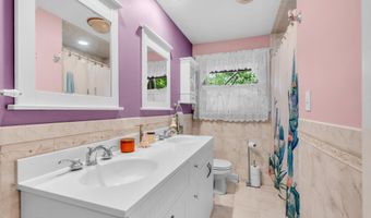 19 W Illinois Ave, Absecon, NJ 08201