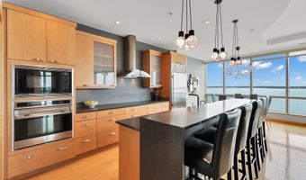 350 S Hamilton St 901, Madison, WI 53703