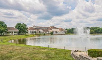 19 Fountain View Dr, Barnegat, NJ 08005