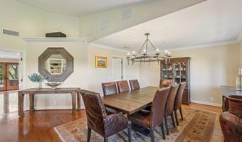 707 S Live Oak Park Rd, Fallbrook, CA 92028