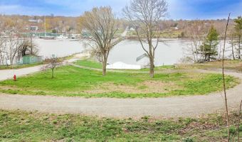 17 Footbridge Rd, Belfast, ME 04915