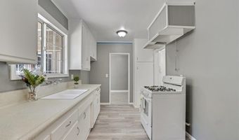 9451 Canterbury Ave, Arleta, CA 91331