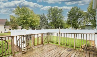 312 N 3rd St, Abbotsford, WI 54405