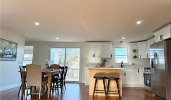 99 Salem Ave, Cranston, RI 02920