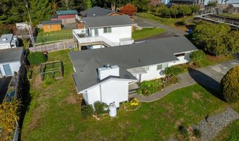 16281 CHAPMAN Ln, Brookings, OR 97415