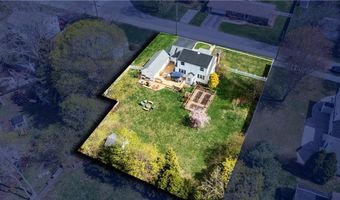 42 Grasslands Rd, East Greenwich, RI 02818
