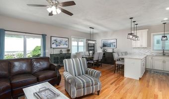 81 Batcheller Ave, Cranston, RI 02920