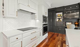77 S Evergreen Ave 1103, Arlington Heights, IL 60005