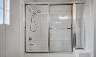832 W Commonwealth Ave, Alhambra, CA 91801