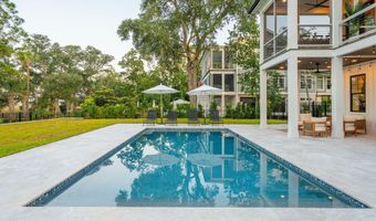 4684 Cedar Island Ct, Awendaw, SC 29429