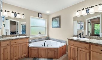 20 Queensferry Dr, Bella Vista, AR 72715