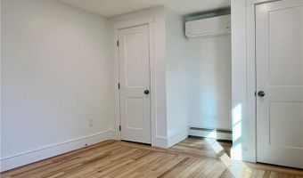45 Trout Dr, Middletown, RI 02842