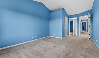 266 Grandview Ct, Algonquin, IL 60102