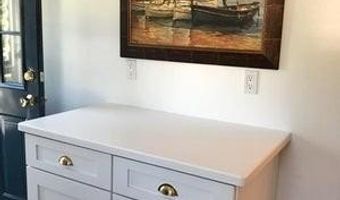 140 Renfrew Ave, Middletown, RI 02842
