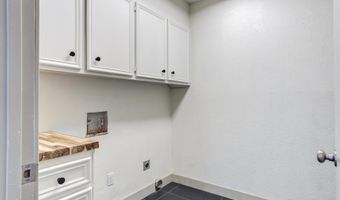 5701 75th St, Lubbock, TX 79424