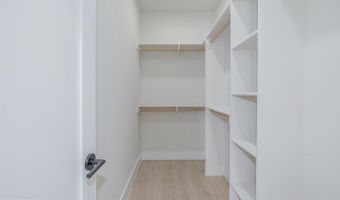 722 KENYON St NW #3, Washington, DC 20010