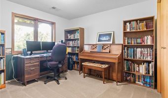 810 Latoka View Ct SW, Alexandria, MN 56308