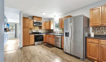 7676 Snow View Dr, Anchorage, AK 99507