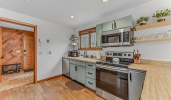 62 Isaax Fox Dr, Campton, NH 03223