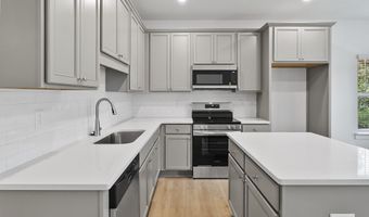 165 Mill Ctr 216, Athens, GA 30606