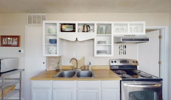 1613 Morningside Dr NE, Albuquerque, NM 87110