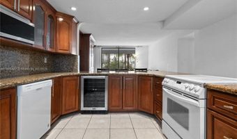 3030 Marcos Dr T203, Aventura, FL 33160